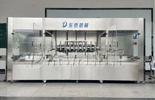 直線式食用油灌裝機(jī)灌裝精度怎么調(diào)？學(xué)會了真的很重要